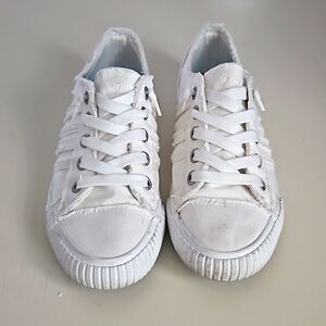 Womens Sneakers